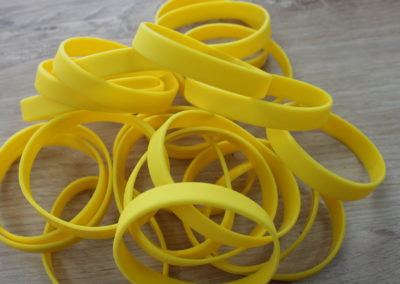 1492171675-yellow