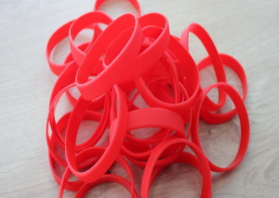 1492171842-red vfk